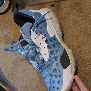 Shoes ( Nike, Jordan, Diadora,)